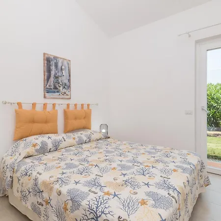 Dimora Ibiscus & Oleandro Apartments *